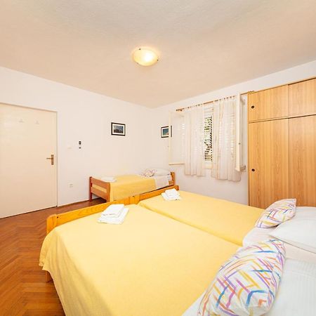 Apartment Проманья Экстерьер фото